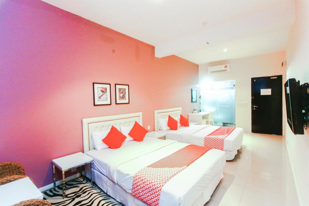 Oyo 777 Epal Hotel Кота-Кинабалу Экстерьер фото