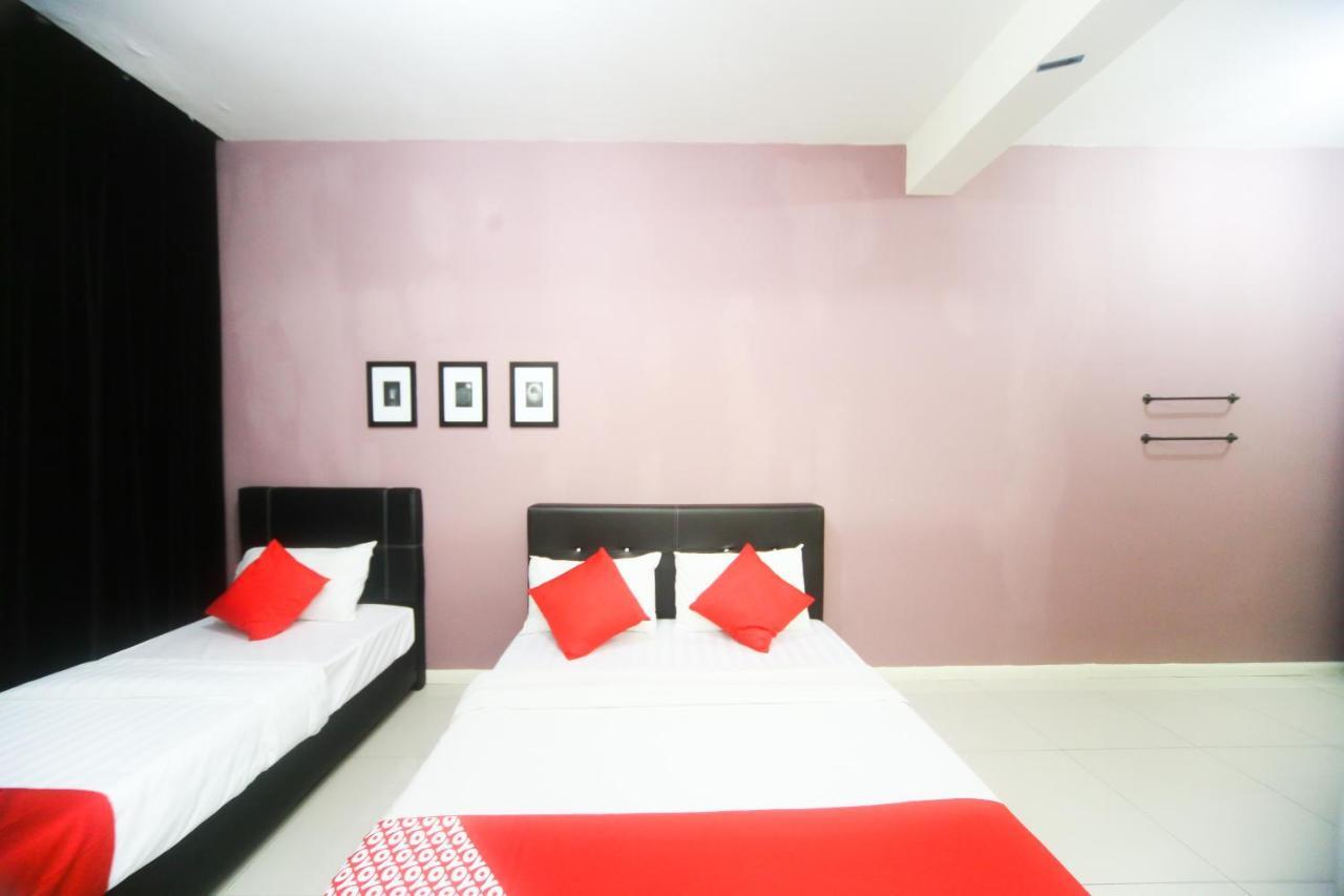 Oyo 777 Epal Hotel Кота-Кинабалу Экстерьер фото