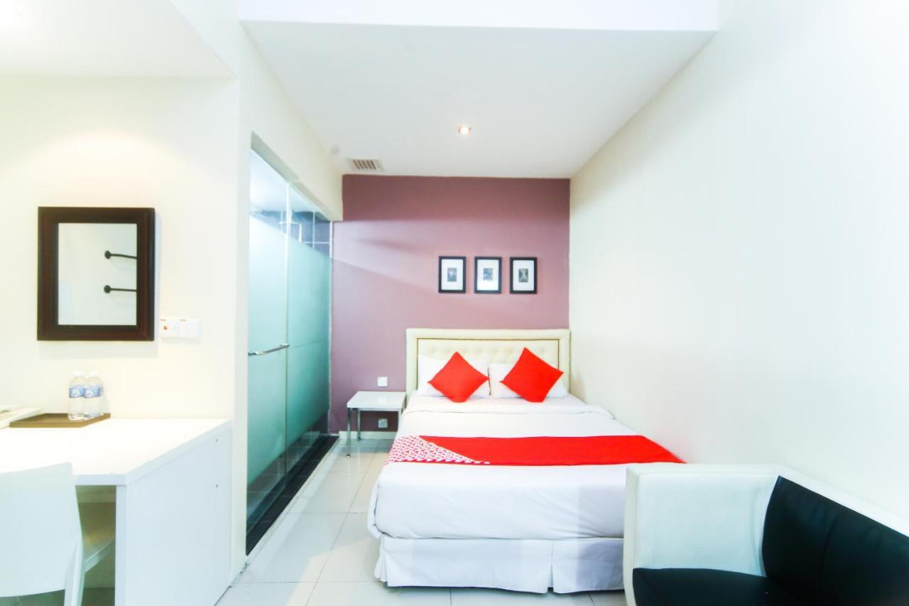 Oyo 777 Epal Hotel Кота-Кинабалу Экстерьер фото