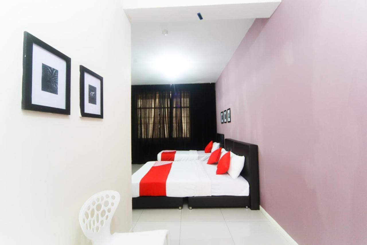 Oyo 777 Epal Hotel Кота-Кинабалу Экстерьер фото